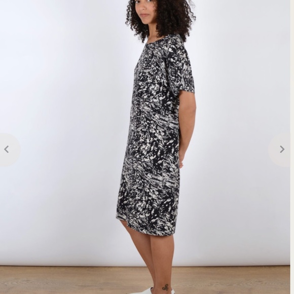 Storm & Marie Brit Dress in All Over Print - Picture 2 of 7